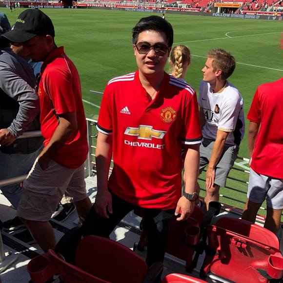 Profile Picture of Bovonnan Bovonkosol (@bovonnan123) on Poshmark