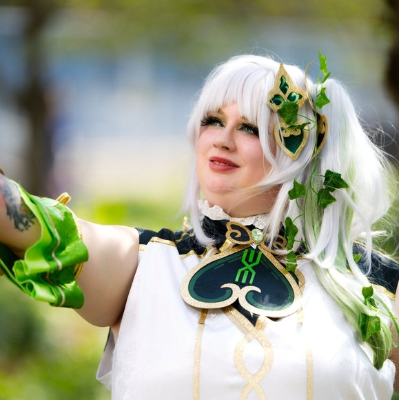 Profile Picture of Alexandra Lamothe (@alexeelamothe) on Poshmark