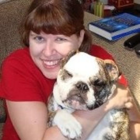 Profile Picture of Gussie Foster (@gussieg21) on Poshmark