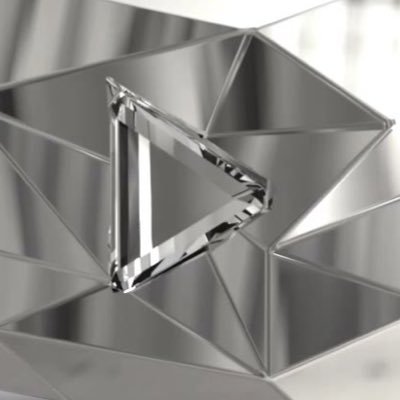 Profile Picture of Diamond Play Button (@pewdsdiambutton) on Twitter