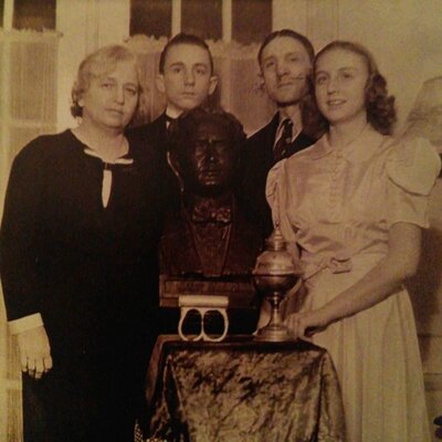 Profile Picture of John Hinson (@besshoudini94) on Twitter