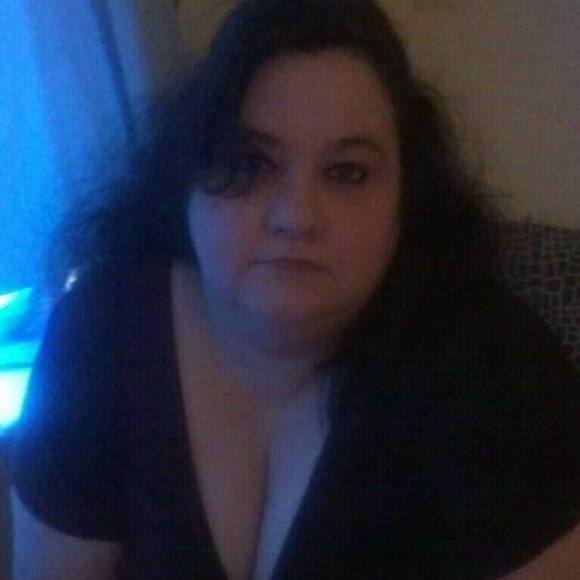 Profile Picture of Delphina Kennedy (@delphinakennedy) on Poshmark