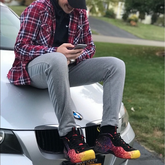 Profile Picture of Adam Cook (@adamcook24) on Poshmark