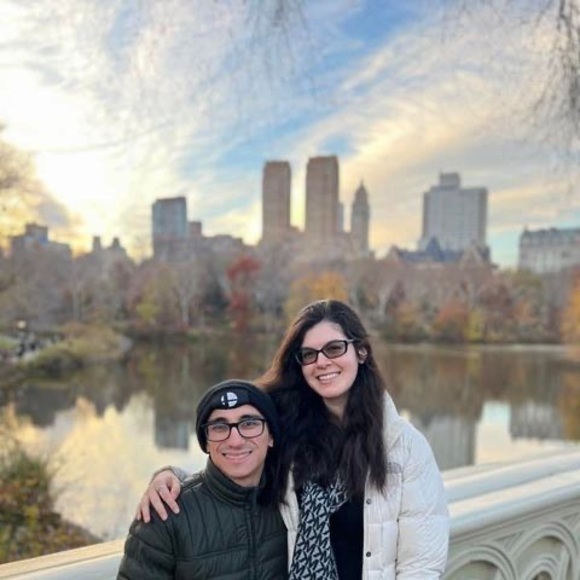 Profile Picture of Sonia Ferrante (@applepieo2g) on Poshmark
