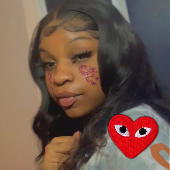 Profile Picture of Janette Roberts (@zavaya133) on Poshmark