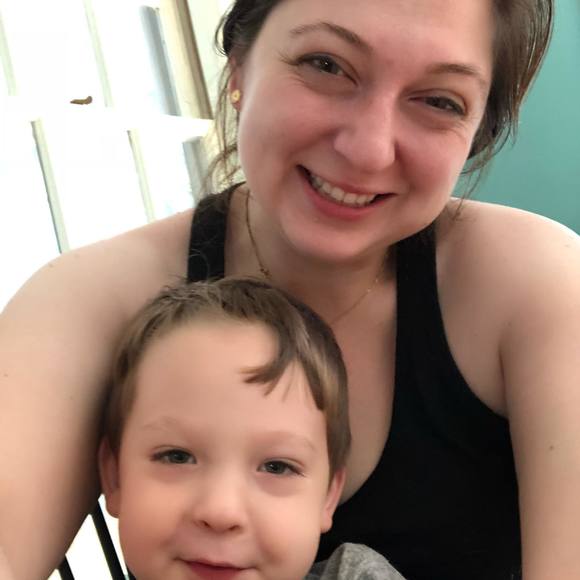 Profile Picture of Charlotte Traas (@cmtraas) on Poshmark