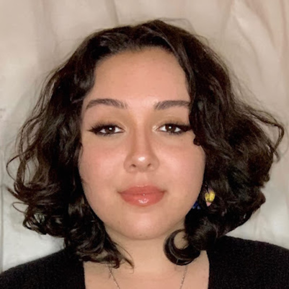 Profile Picture of Estella Basher (@estellabasher) on Poshmark