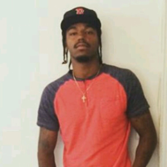 Profile Picture of Harry Bailey (@hmugga) on Poshmark