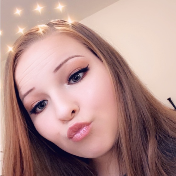 Profile Picture of Lilliana Kemplin (@crochetchronicl) on Poshmark