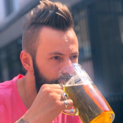 Profile Picture of Brian Lefevre (@beardeddumbass) on Twitter