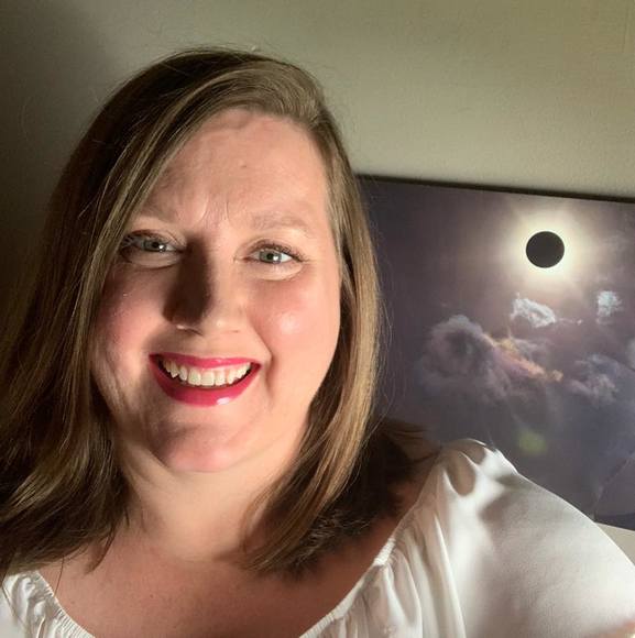 Profile Picture of Jennifer Preheim (@jen_hkr) on Poshmark
