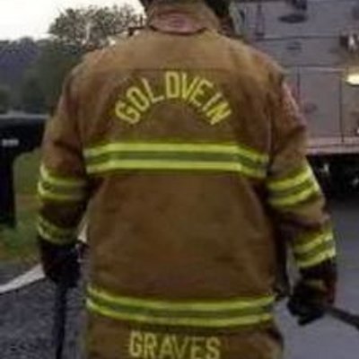 Profile Picture of William Graves (@Dad23brats) on Twitter