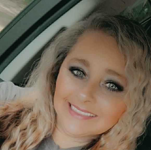 Profile Picture of Tanya Jenkins (@tanyajenkins515) on Poshmark