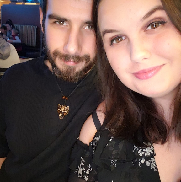 Profile Picture of Chloe Kunkel (@chloebear_25) on Poshmark