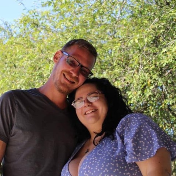 Profile Picture of Celia Nicolosi (@celianicolosi) on Poshmark