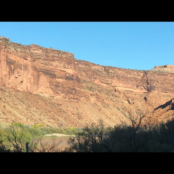 Profile Picture of Jennifer Haskell (@jghinvail) on Poshmark