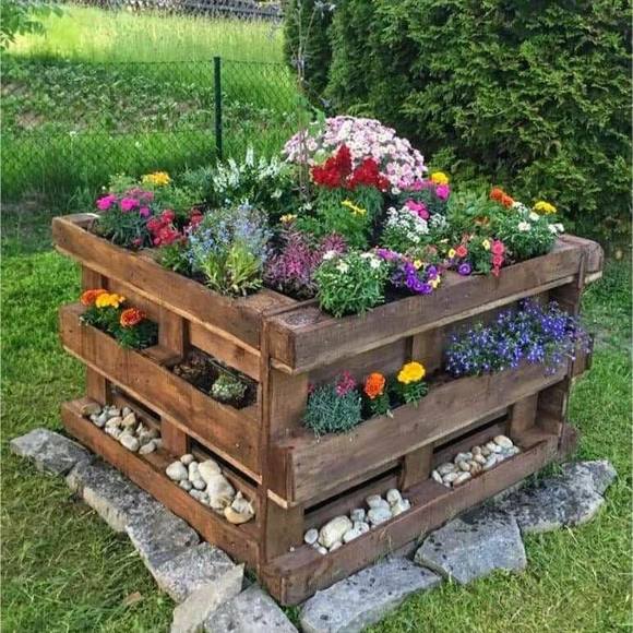 Profile Picture of Tami Crowder (@tamicrowder47) on Poshmark