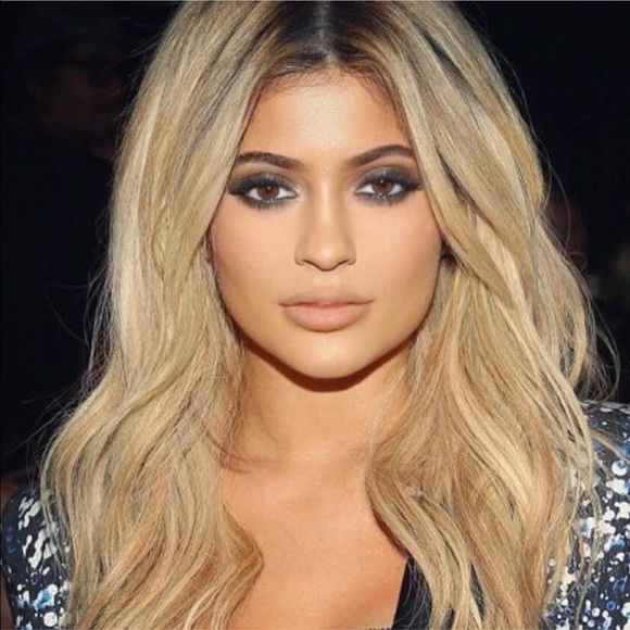 Profile Picture of Joel Jerez (@joelito326) on Poshmark