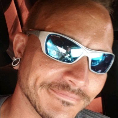 Profile Picture of Andrew Rueckert (@ndrwrueckert) on Twitter