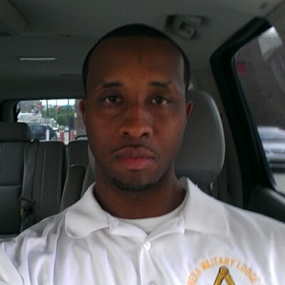 Profile Picture of Ronald Tree Thompson (@rdtree305) on Twitter