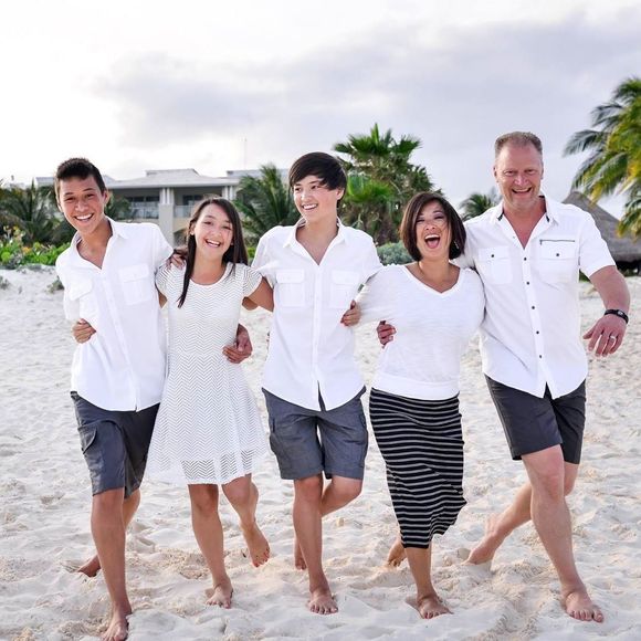 Profile Picture of Myoung Reed (@myoungreed) on Poshmark