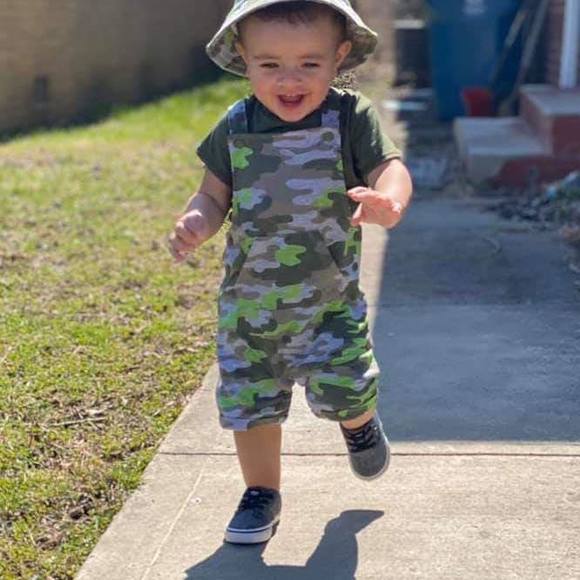 Profile Picture of Victor Silverio (@victor_silverio) on Poshmark