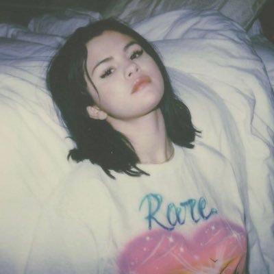Profile Picture of Drew (TAYLENA STAN BACKUP ACCOUNT) (@asweeterbackup) on Twitter