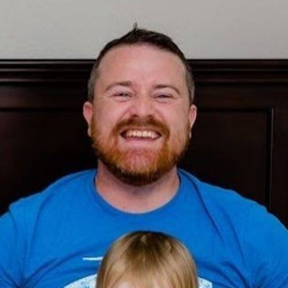 Profile Picture of Darin Moore (@dmo2009) on Poshmark