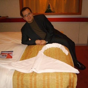 David Falksen - Myspace Profile Picture of David Falksen (@davidf215) on Myspace