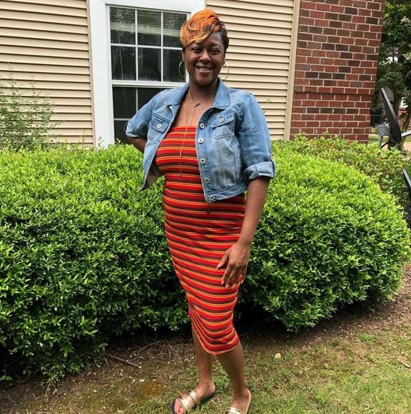 Profile Picture of Renee Colister (@reneecolister) on Poshmark