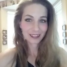 Profile Picture of Stacey Dull (@schtasee) on Twitter