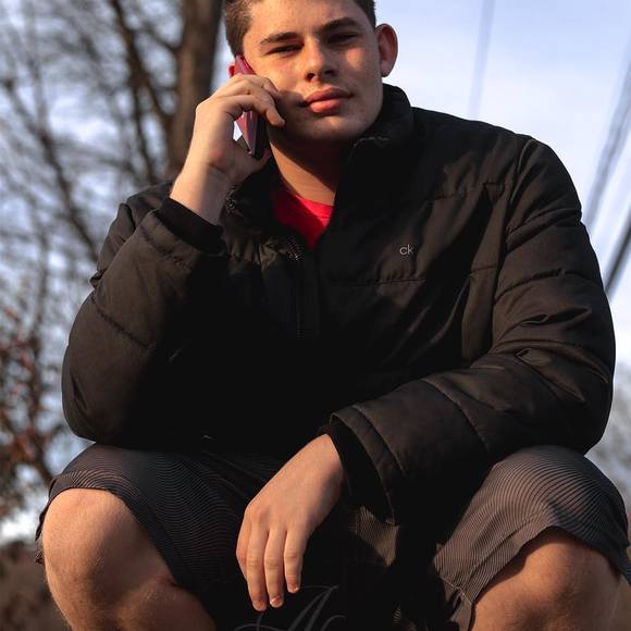 Profile Picture of Andrew Swiderski (@andrewswiderski) on Poshmark