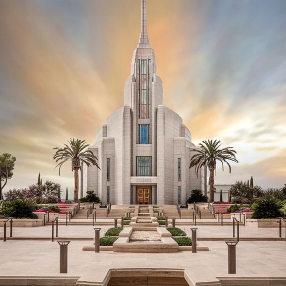 Profile Picture of Ruby Carlson (@ruby_carlson) on Poshmark