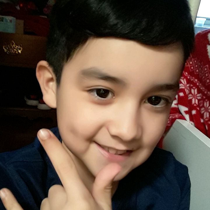 Profile Picture of Christopher TEEHEE (@small_littlechristopher) on Tiktok