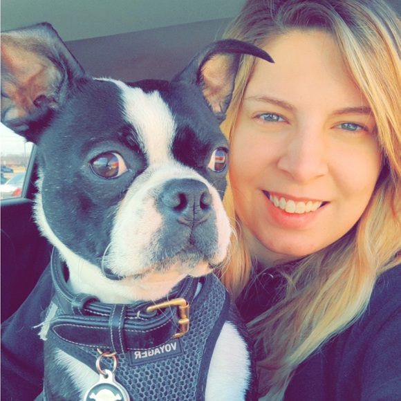 Profile Picture of Paige Yoder (@paigeyider24) on Poshmark