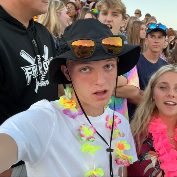 Redick Powell - Poshmark Profile Picture of Redick Powell (@redickpowell) on Poshmark