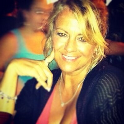 Profile Picture of Shari Schneider (@QtownShari) on Twitter