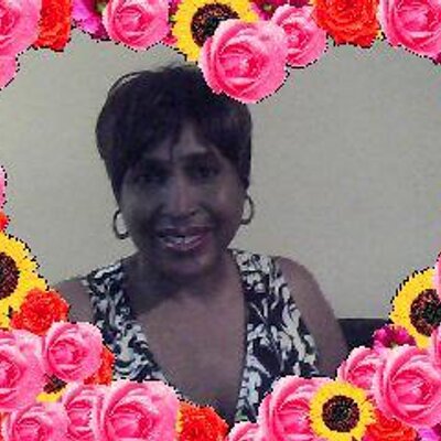 Profile Picture of Sharon Blakely (@shalee53) on Twitter