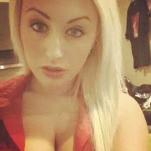 Profile Picture of Donna Hoots (@pijumurajix) on Twitter