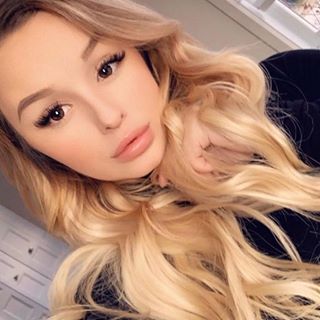 Profile Picture of Shana Poulin (@ShaanaPP) on Facebook