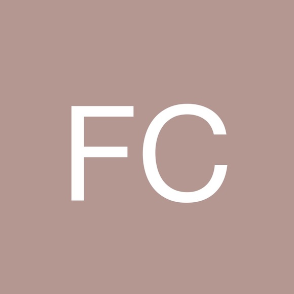 Profile Picture of Floydisha Clarke (@floydishaclarke) on Poshmark