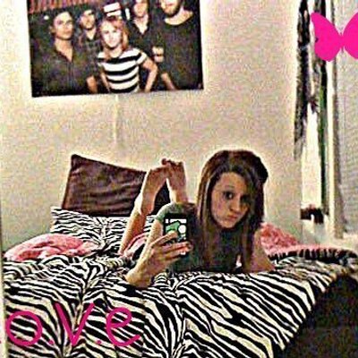 Profile Picture of Gabriella Meyer (@gabriellajmeyer) on Twitter