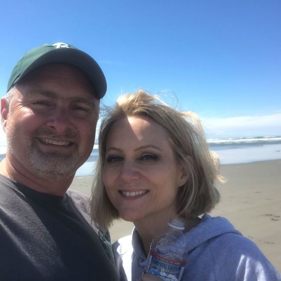 Profile Picture of Gina Oppliger (@ginaoppliger) on Poshmark