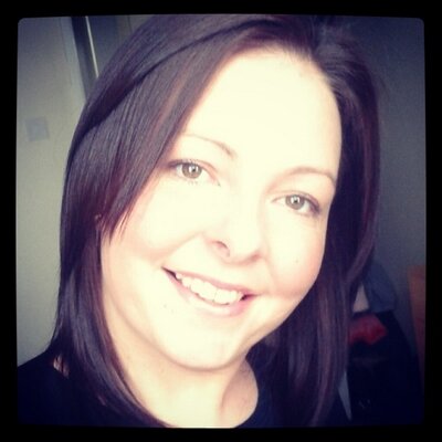 Profile Picture of Clare Scully (@bump29) on Twitter