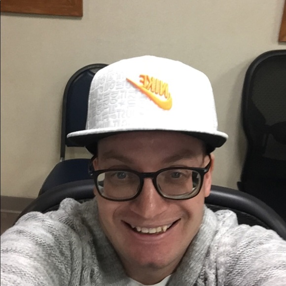 Profile Picture of Joshua Protheroe (@protheroe86) on Poshmark