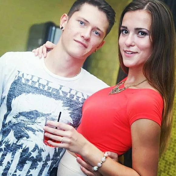 Profile Picture of Alex Lunev (@alexlunev) on Poshmark