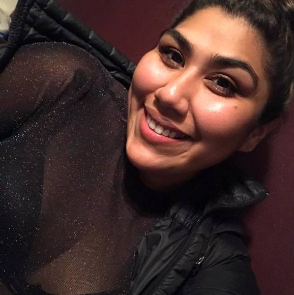 Profile Picture of Alex Echeverria (@alexandra_e89) on Poshmark