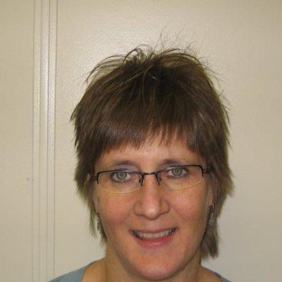 Profile Picture of Barbara Thomas (@barbarathoma918) on Poshmark