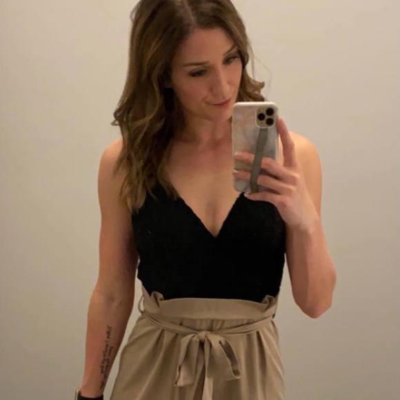 Profile Picture of Alana Jellicoe (@alanajellicoe) on Poshmark