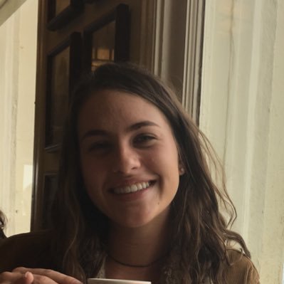 Profile Picture of Isabelle Thompson (@Izzymthompson3) on Twitter